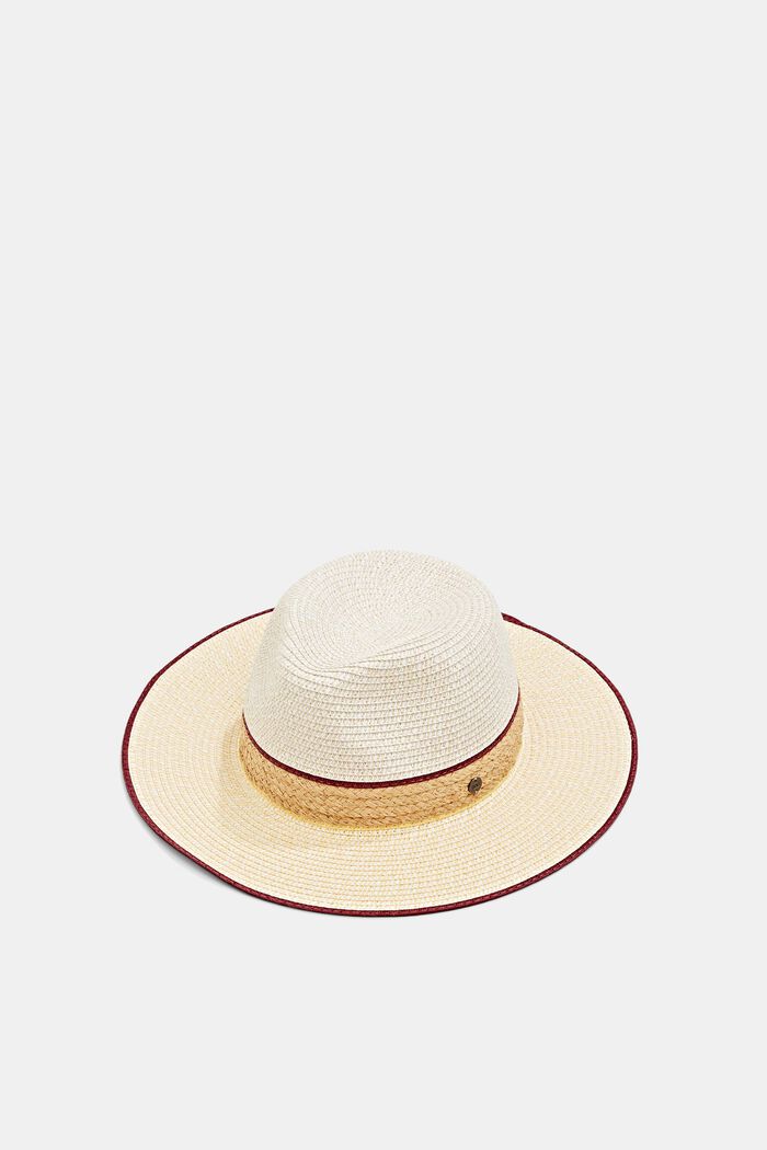 Paperiniinestä tehty hattu