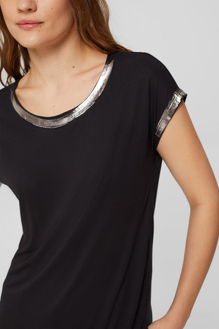 Metallinhohtoinen T-paita LENZING™ ECOVEROA™, BLACK, detail image number 2
