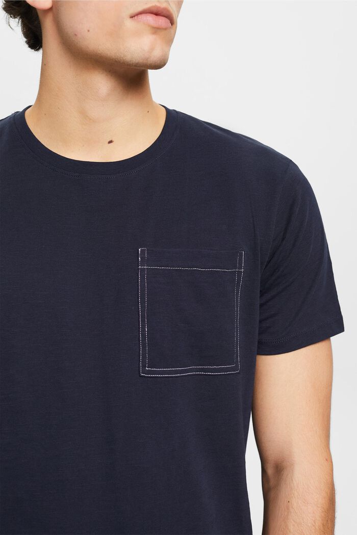 Puuvillainen t-paita rintataskulla, NAVY, detail image number 2