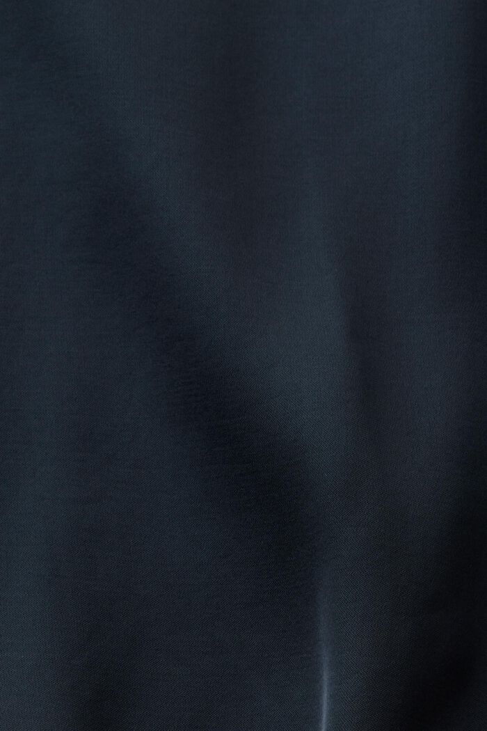 Satiinipusero, jossa käännettävä kaulus, LENZING™ ECOVERO™, PETROL BLUE, detail image number 4
