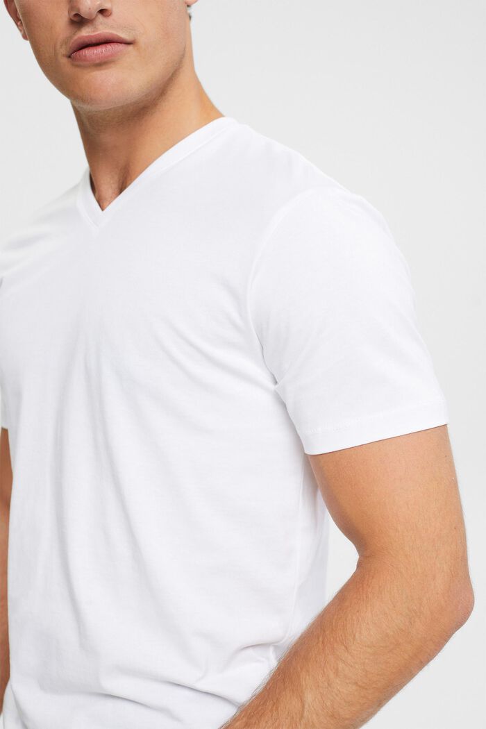 Vastuullisesta puuvillasta valmistettu T-paita, jossa V-pääntie, WHITE, detail image number 0