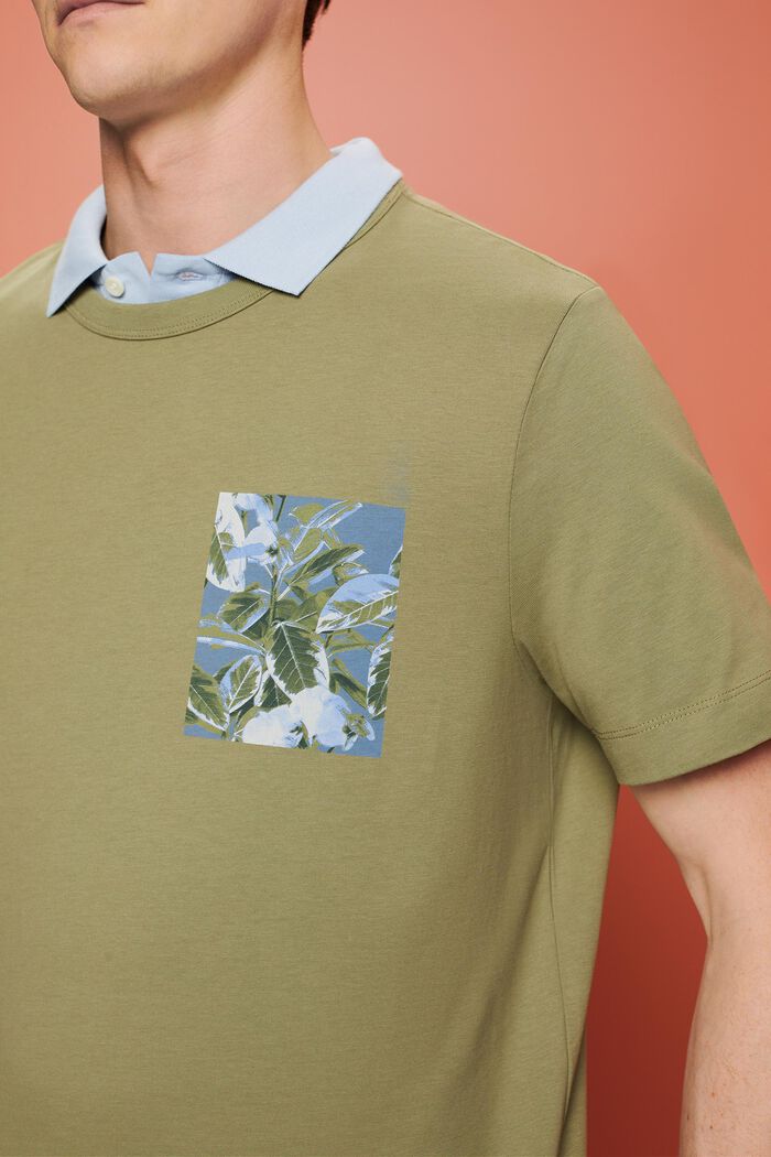 Jersey-t-paita 100 % puuvillaa, rinnan kohdalla painatus, LIGHT KHAKI, detail image number 2