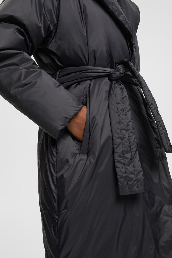 Pitkä takki, jossa kierrätetty untuvatäyte, BLACK, detail image number 2