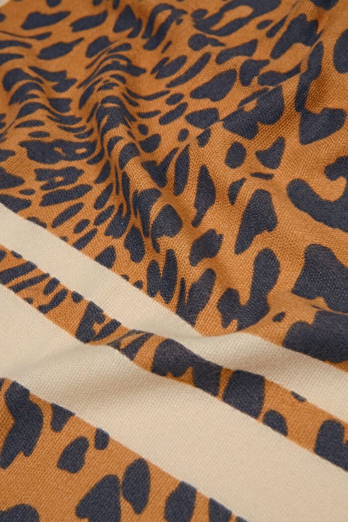 Kierrätettyä: leopardikuvioitu huivi, BARK, detail image number 2