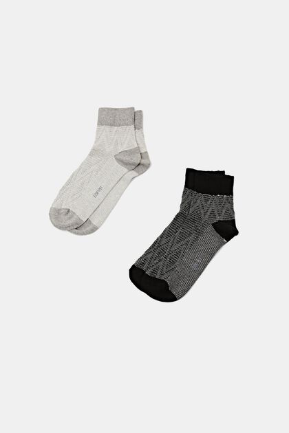 2 paria kohopintaisia sukkia